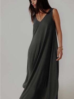 Sleeveless V-Neck Maxi Dress in Charcoal